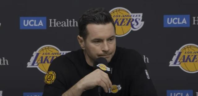 hth体育官网入口-雷迪克：我们的防守很糟糕 感觉内线根本没人