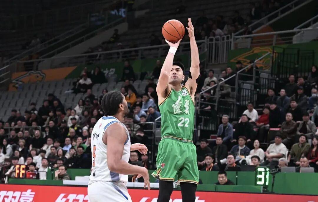 华体会官网入口-CBA男篮动态更新！辽宁87-75新疆，赛后辽宁队迎来三个消息以及一个坏消息，赵继伟持续低迷